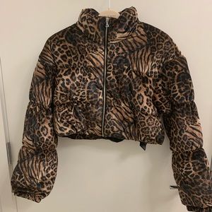 Cropped puffer jacket